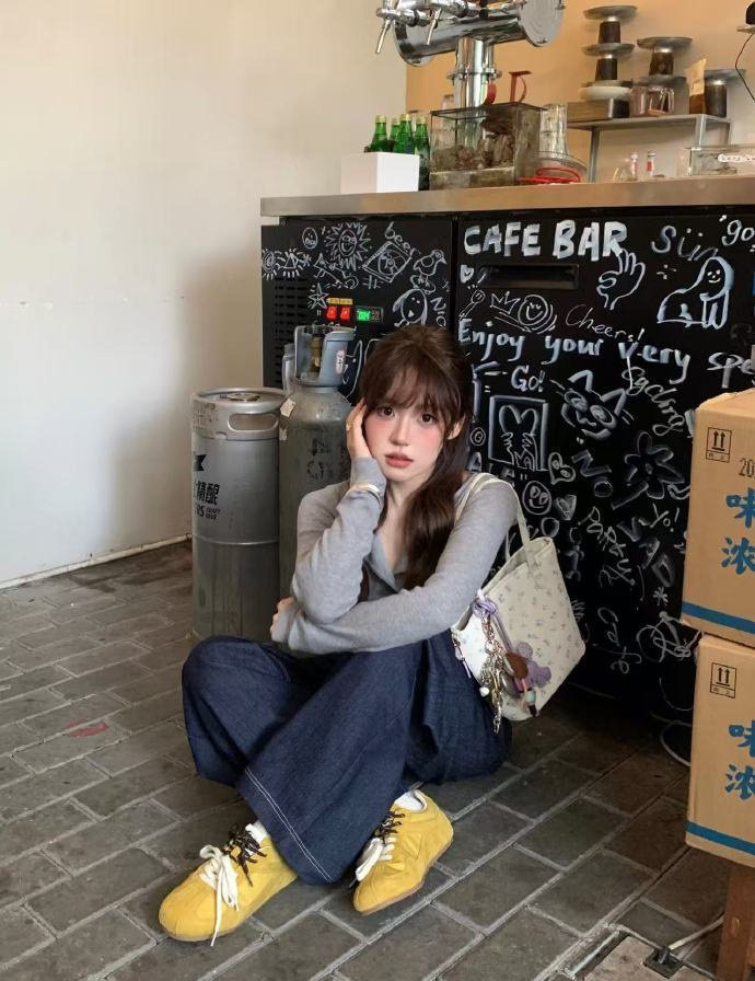 达芙妮鞋子任选 69元 - 86线报