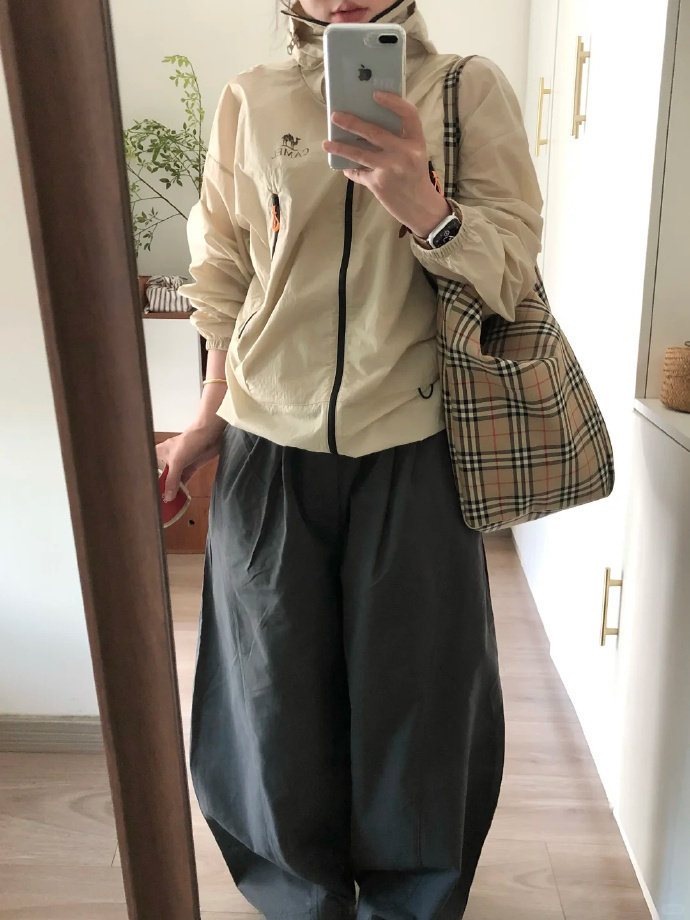 骆驼沐光C+男女同款防晒衣 123元 - 86线报 骆驼沐光C+男女同款防晒衣 123元 - 86线报
