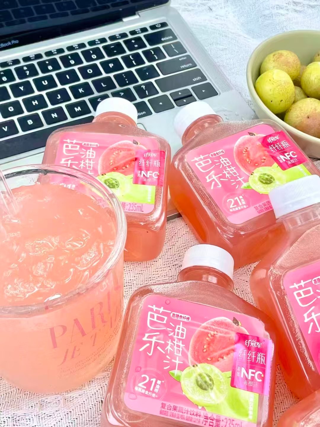 PDD轻上芭乐油柑汁235ML*10瓶 23.9元 - 美泡泡