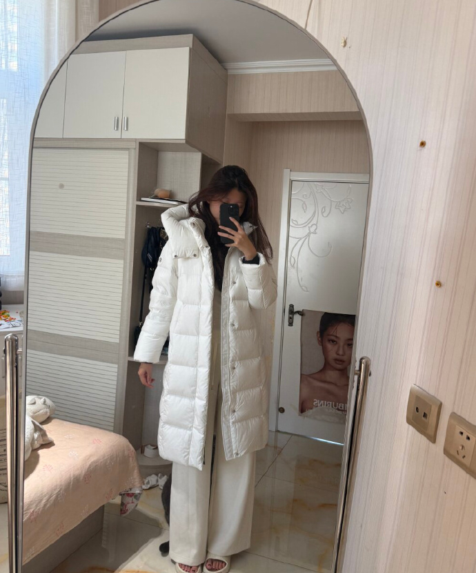 雪中飞女款排骨羽绒服 79元 - 86线报