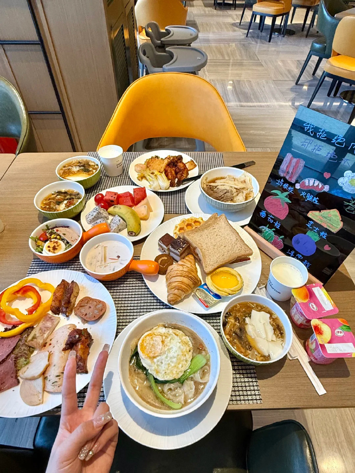 希尔顿酒店通兑 204元，希尔顿酒店通兑 249元 - 86线报