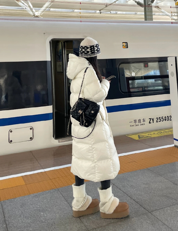美力城泡芙鹅绒长款羽绒服 416元 - 86线报