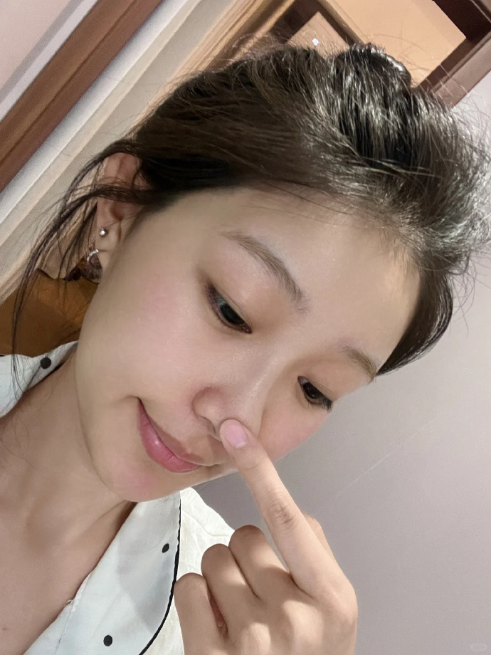 小韩很火的ilso黑头水‼️官旗售价129r 今天跟我 80r 拿下ILSO一苏 - 86线报 小韩很火的ilso黑头水‼️官旗售价129r 今天跟我 80r 拿下ILSO一苏 - 86线报