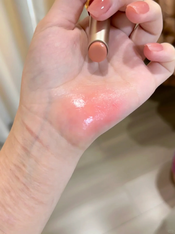 空谷与海精油润唇膏 14元 - 86线报