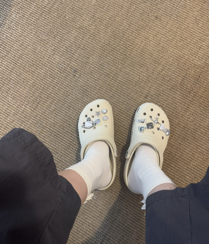 crocs0点结束 💰208🉐crocs檀健次同款洞洞鞋 - 86线报
