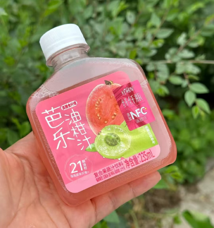轻上芭乐油柑汁 1.9元/瓶 - 86线报 轻上芭乐油柑汁 1.9元/瓶 - 86线报
