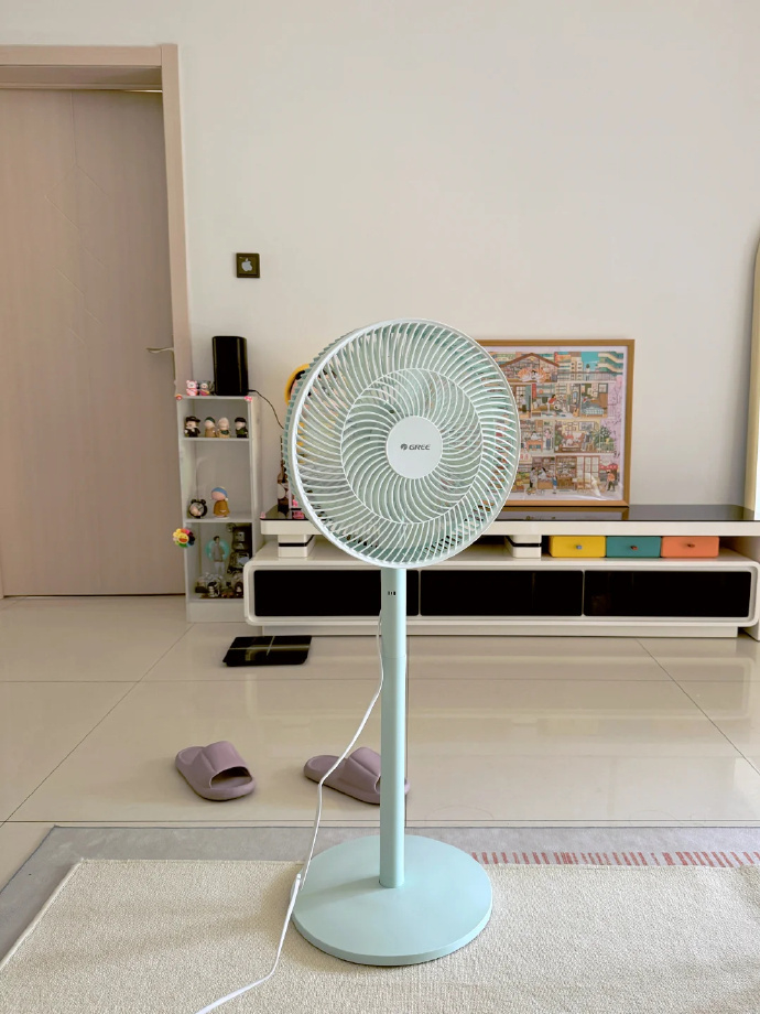 格力花瓣台式落地扇 79元 - 86线报