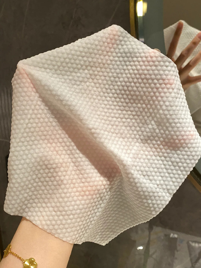 雨森洗脸巾加大加厚珍珠纹80抽*4包 14.8元 - 线报酷 雨森洗脸巾加大加厚珍珠纹80抽*4包 14.8元 - 线报酷