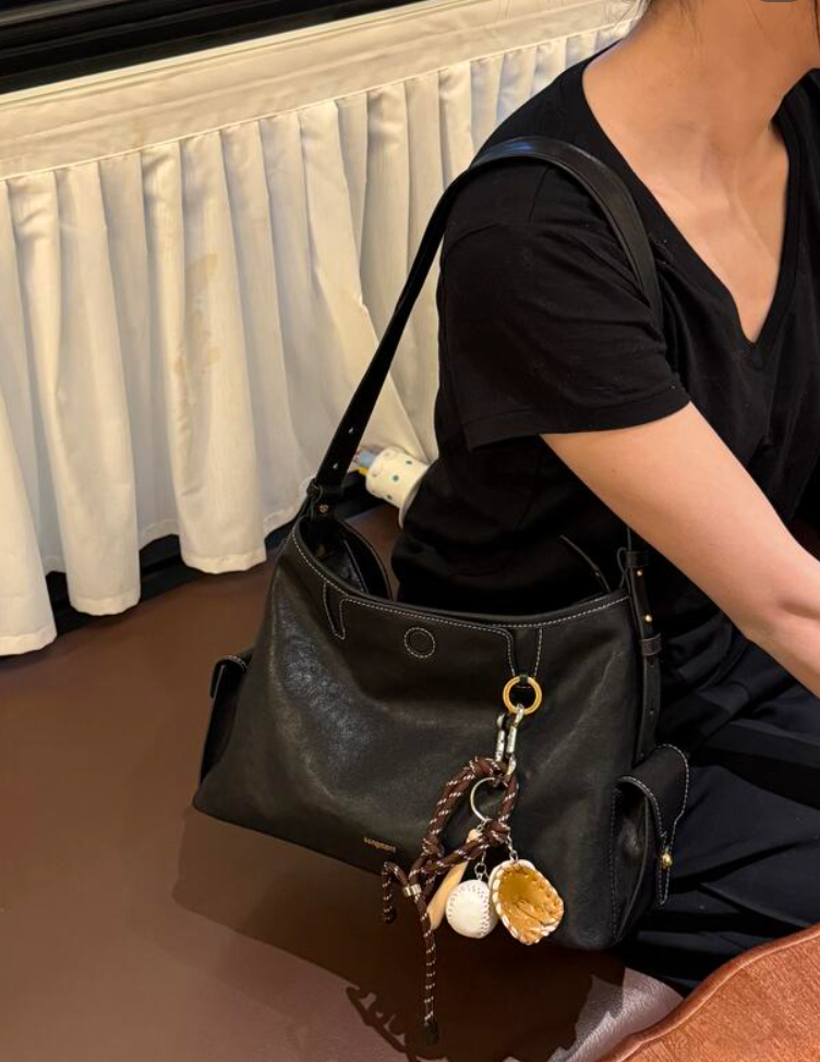 山下有松菜篮子中号 1542元，山下有松循迹hobo包 1783元，山下有松菜篮子包 1063元 - 86线报