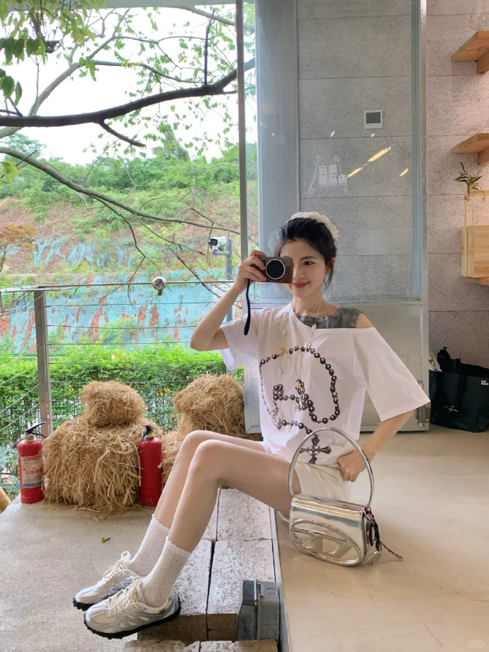 𝟏𝟎𝟐🉐骆驼流光薄底鞋 𝟏𝟎𝟐🉐骆驼流光薄底鞋 - 86线报