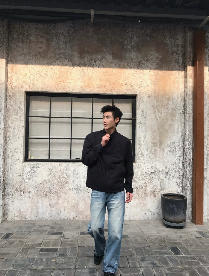 海澜之家山不在高系列三合一夹克 244元 - 折送网
