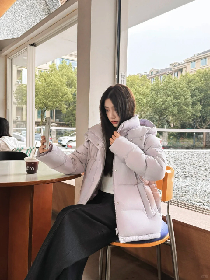 波司登面包短款羽绒服 449元 - 86线报