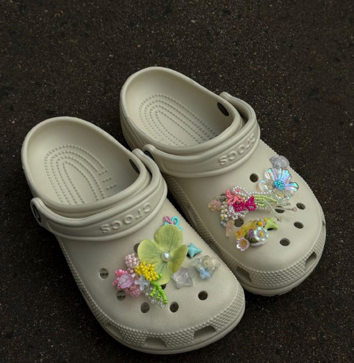 Crocs卡骆驰檀健次同款洞洞鞋 226元 - 86线报
