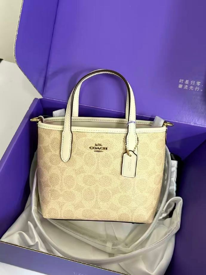 COACH蔻驰包包 884元 - 86线报