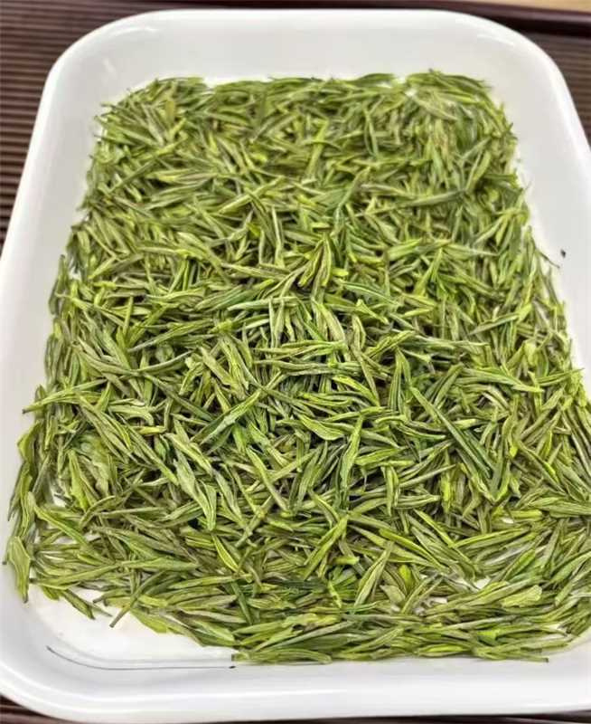 源聞白茶明前特级绿茶100g*2罐 74.9元 - 86线报