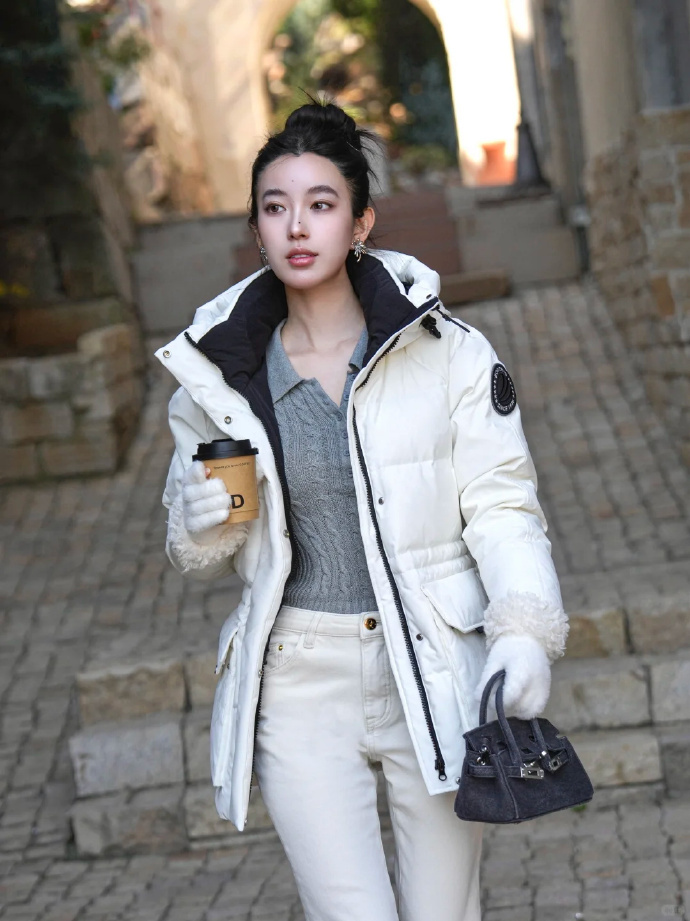 波司登第六代极寒羽绒服 975元 - 86线报 波司登第六代极寒羽绒服 975元 - 86线报