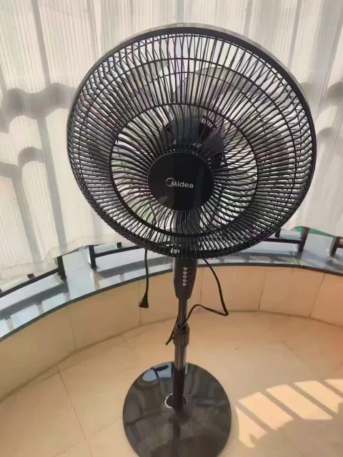 Midea/美的 电风扇落地扇家用大风力台立式节能摇头 图片 1