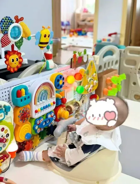 auby/澳贝 忙碌板屋积木洞洞板儿童游戏桌宝宝玩具蒙氏早教益智礼物 图片 1