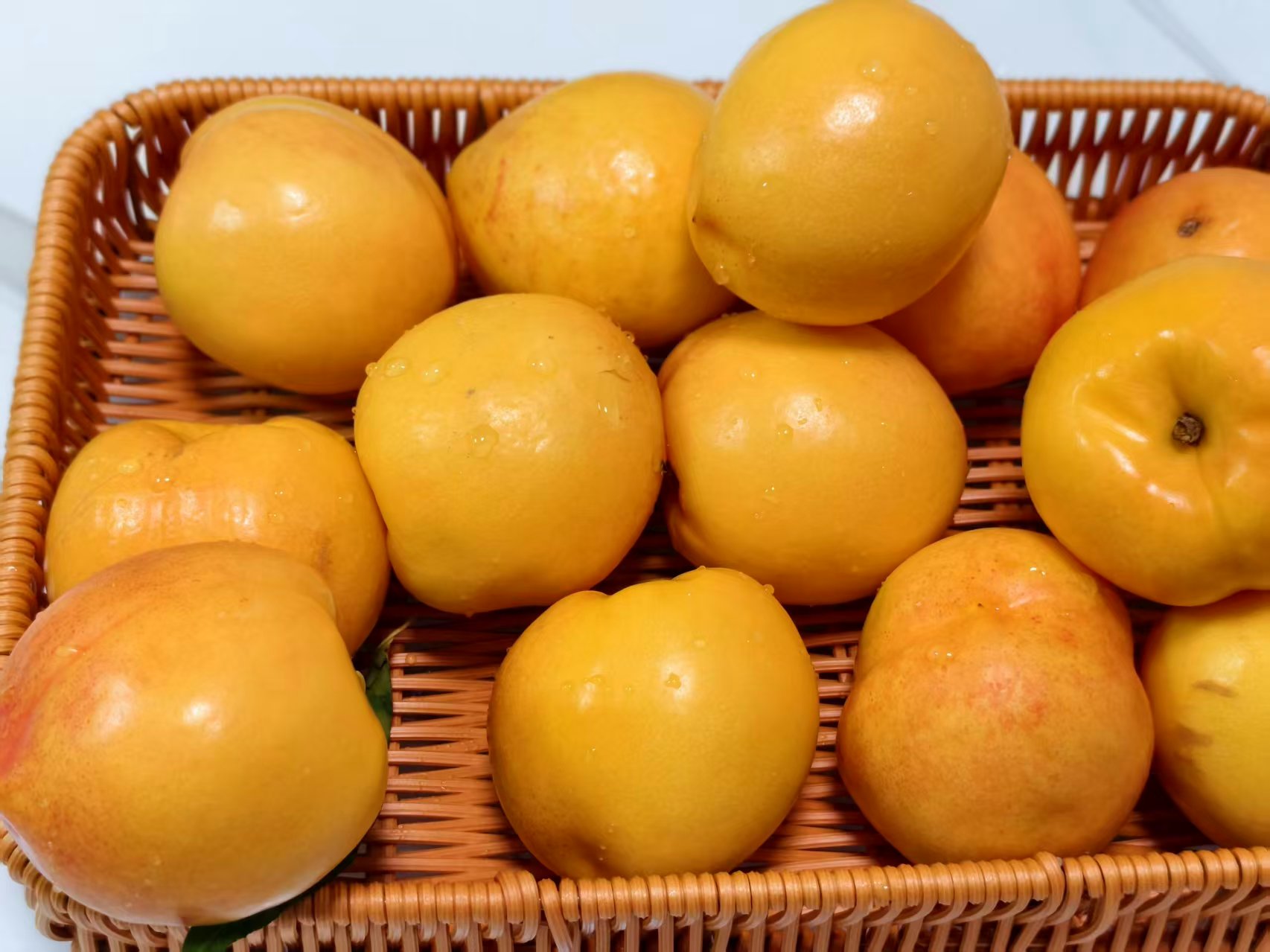 山东蒙阴黄油桃5-5.5斤中果 25.9元 - 线报酷 山东蒙阴黄油桃5-5.5斤中果 25.9元 - 线报酷