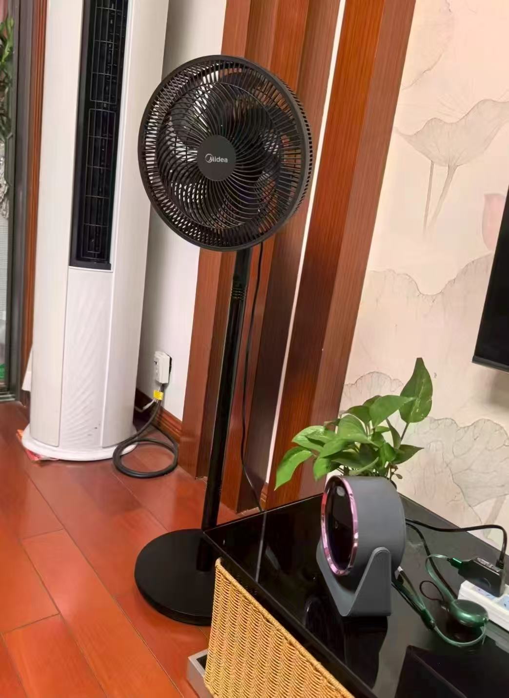 美的家用轻音落地扇 100.4元 - 86线报