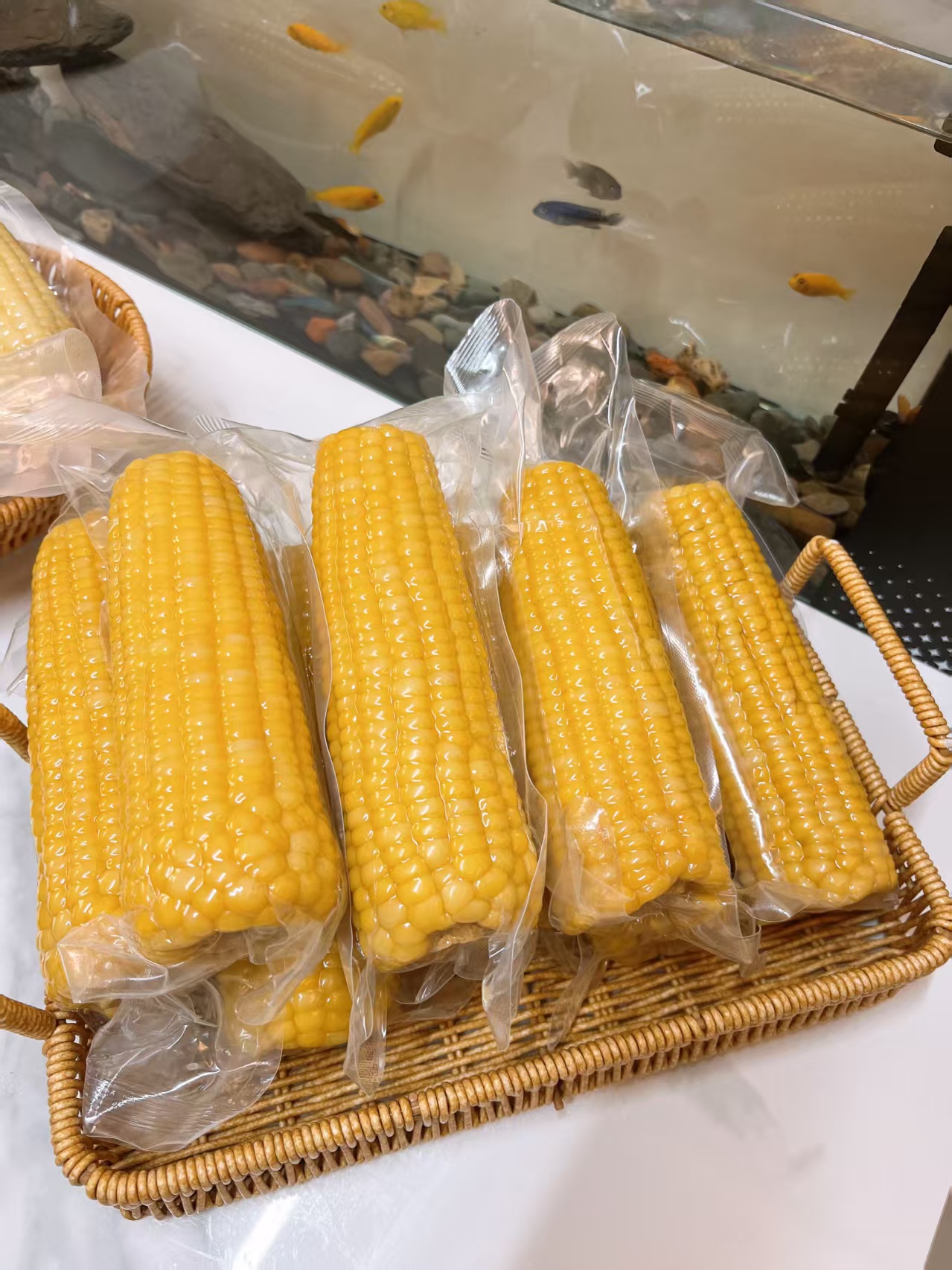 福优优甜糯黄玉米1500g8根装 12.9元 - 美泡泡