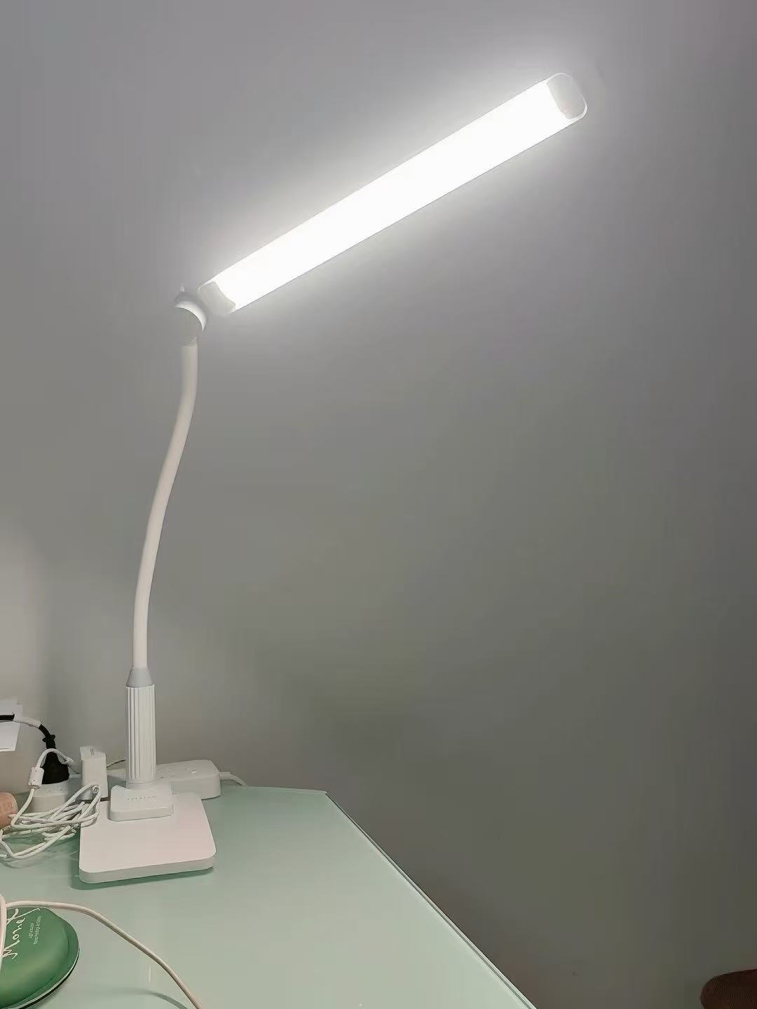 孩视宝床头灯护眼台灯34cm加长灯头升级透镜防眩目 98.37元 - 86线报