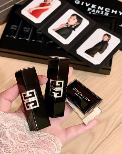 纪梵希新品口红G方管赠赵丽颖小卡+N37体验装 252元 - 86线报