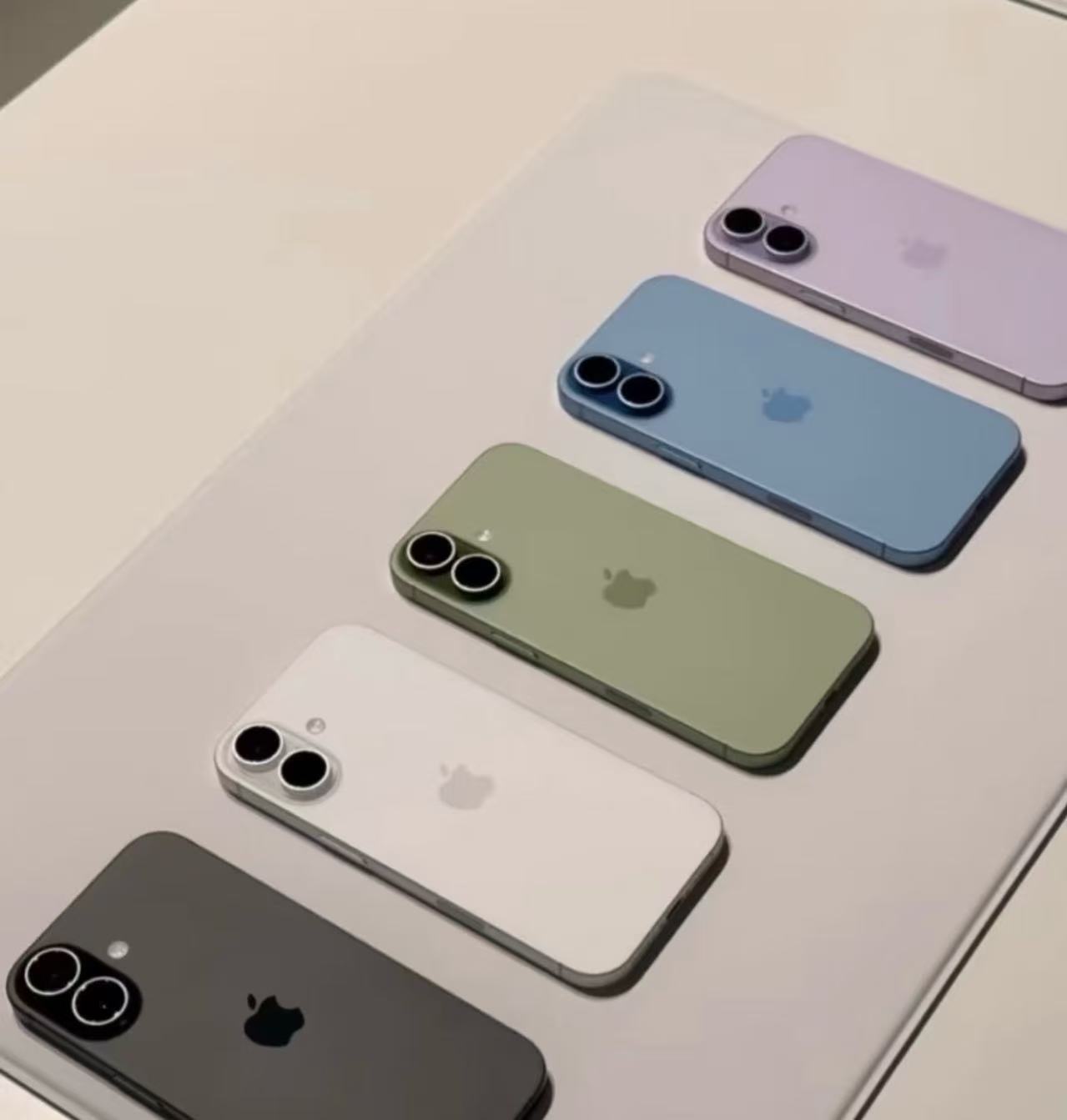 iPhone 17 256g 5178元 - 86线报