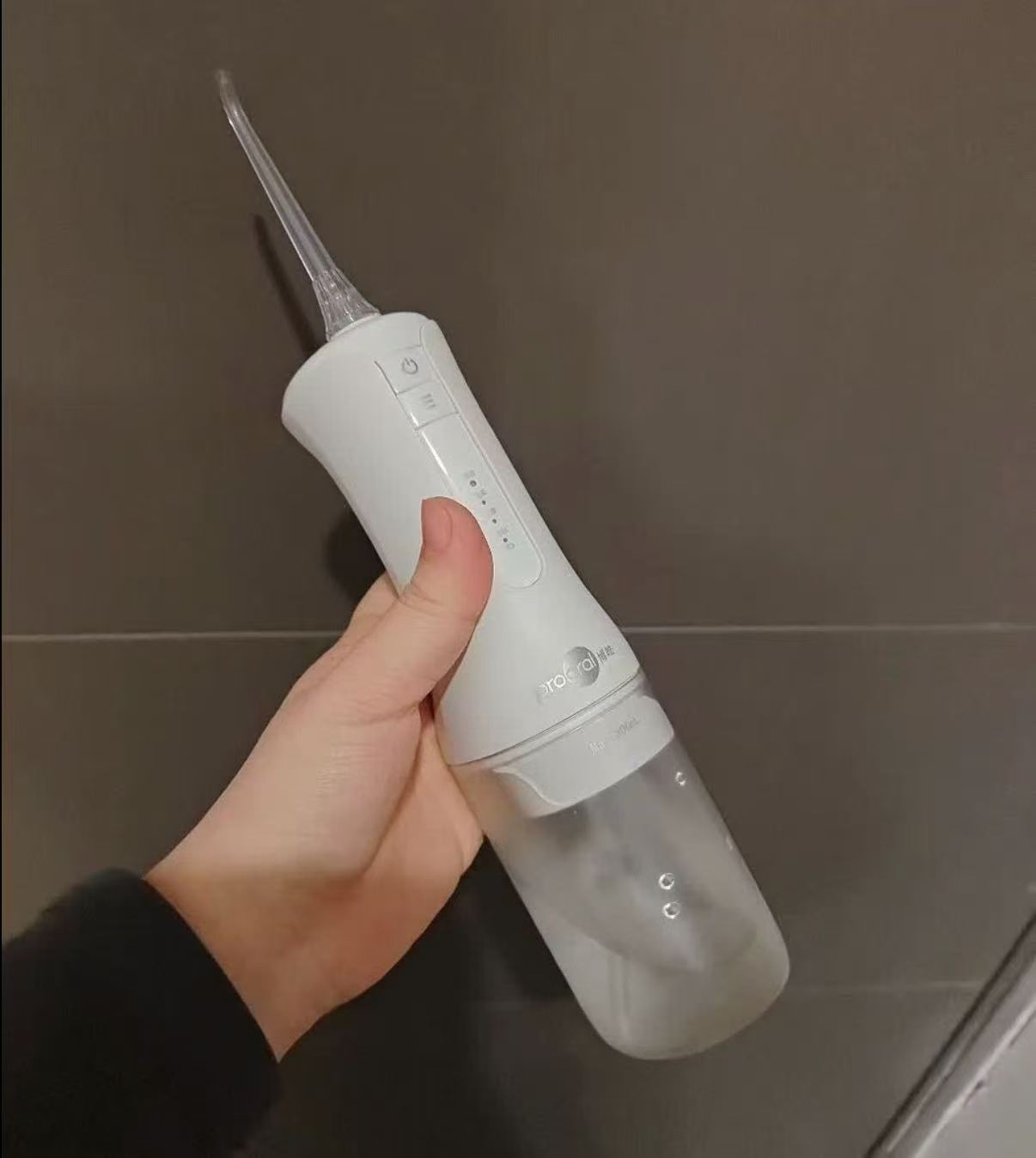 博皓电动便携洗牙器 77.1元 - 86线报