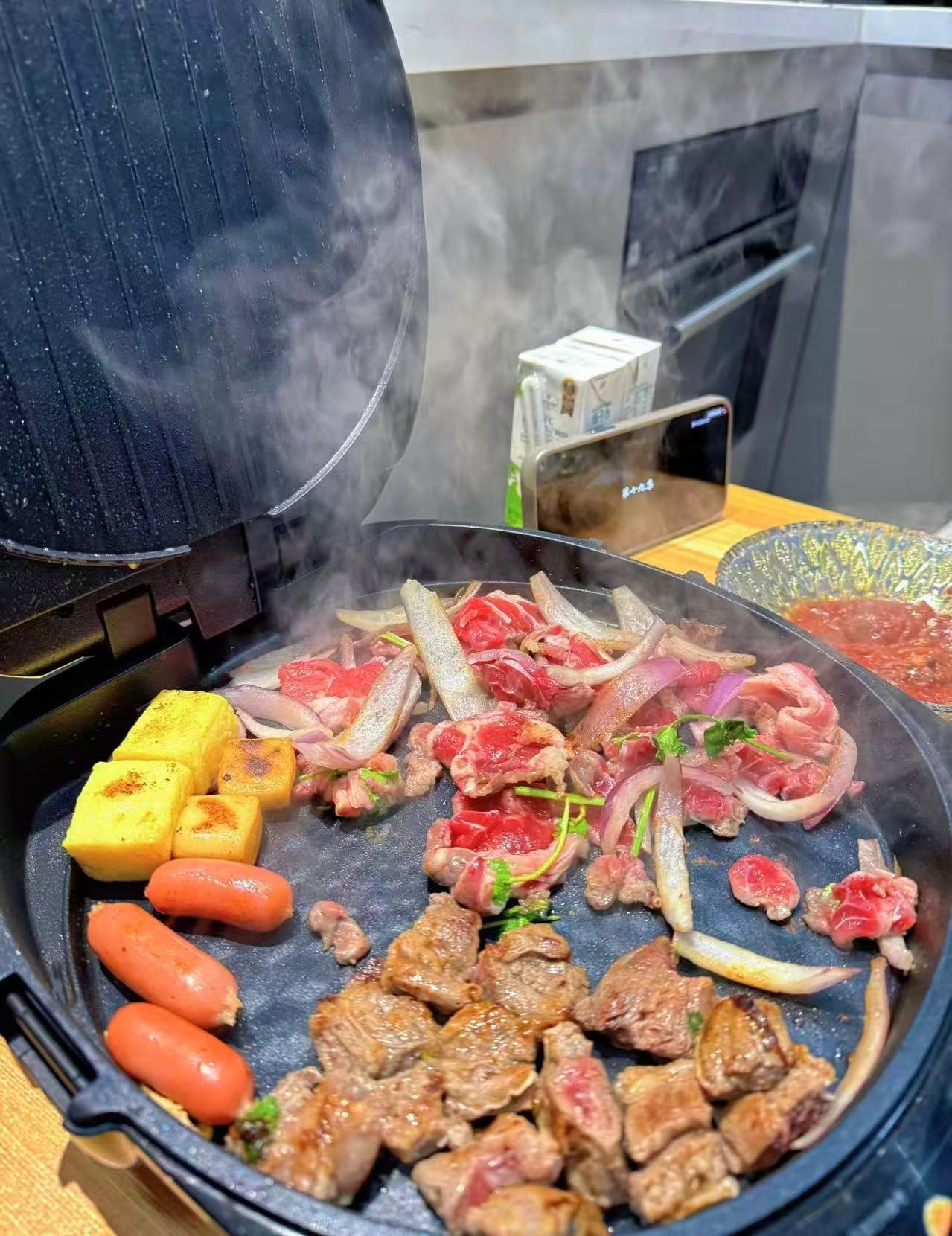 九阳1600w双面加热电饼铛 70.8元 - 86线报