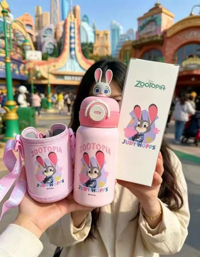 亲琴疯狂动物城联名儿童保温壶500ml装+杯套+背带 42.9元，亲琴公仔单双饮杯 27.9元 - 线报酷