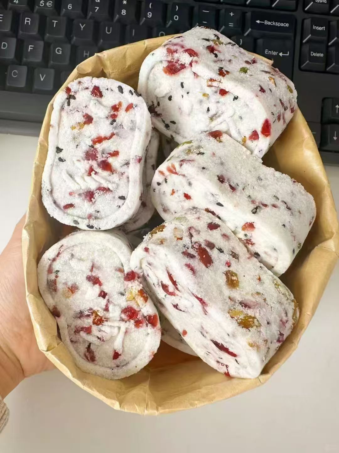 金燕耳红枣银耳八珍糕200g*2袋 13.8元 - 86线报