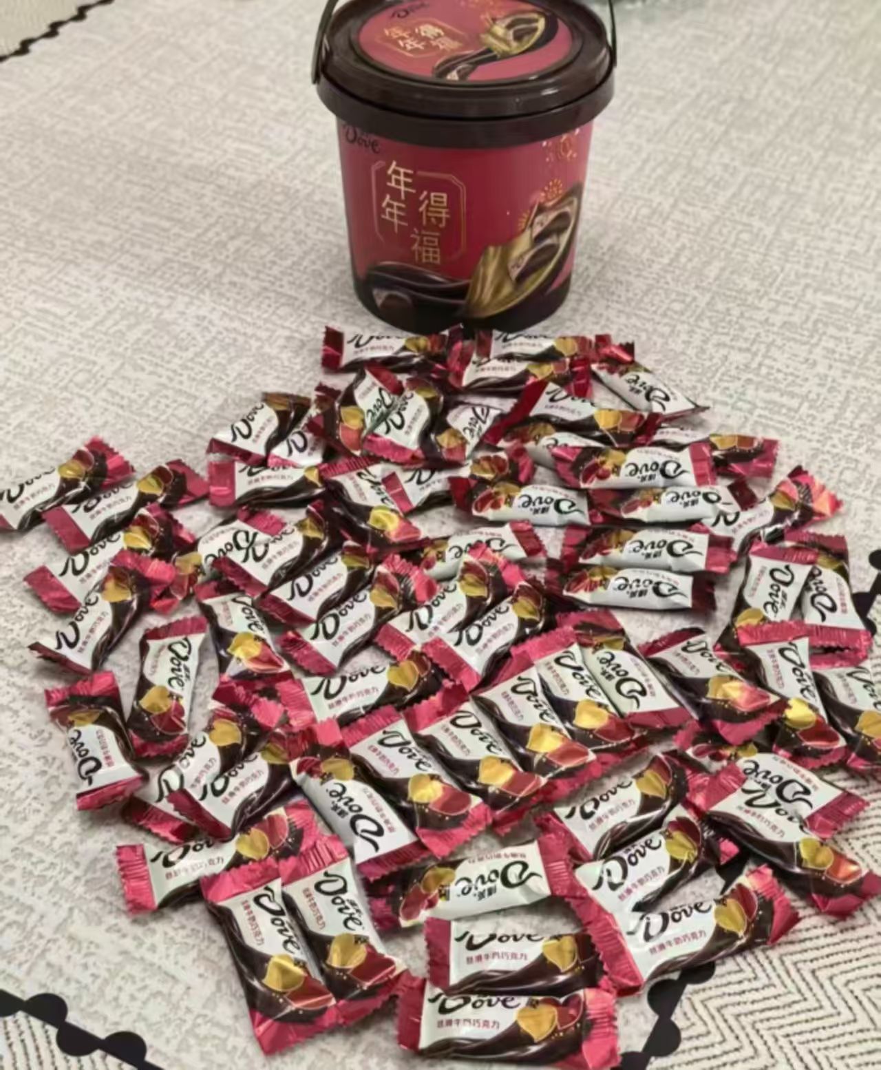 德芙桶装4.5g×60颗共270g 29.9元 - 86线报