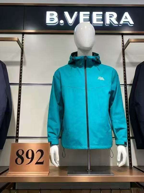 倍福来运动风连帽夹克外套 79元 - 折送网