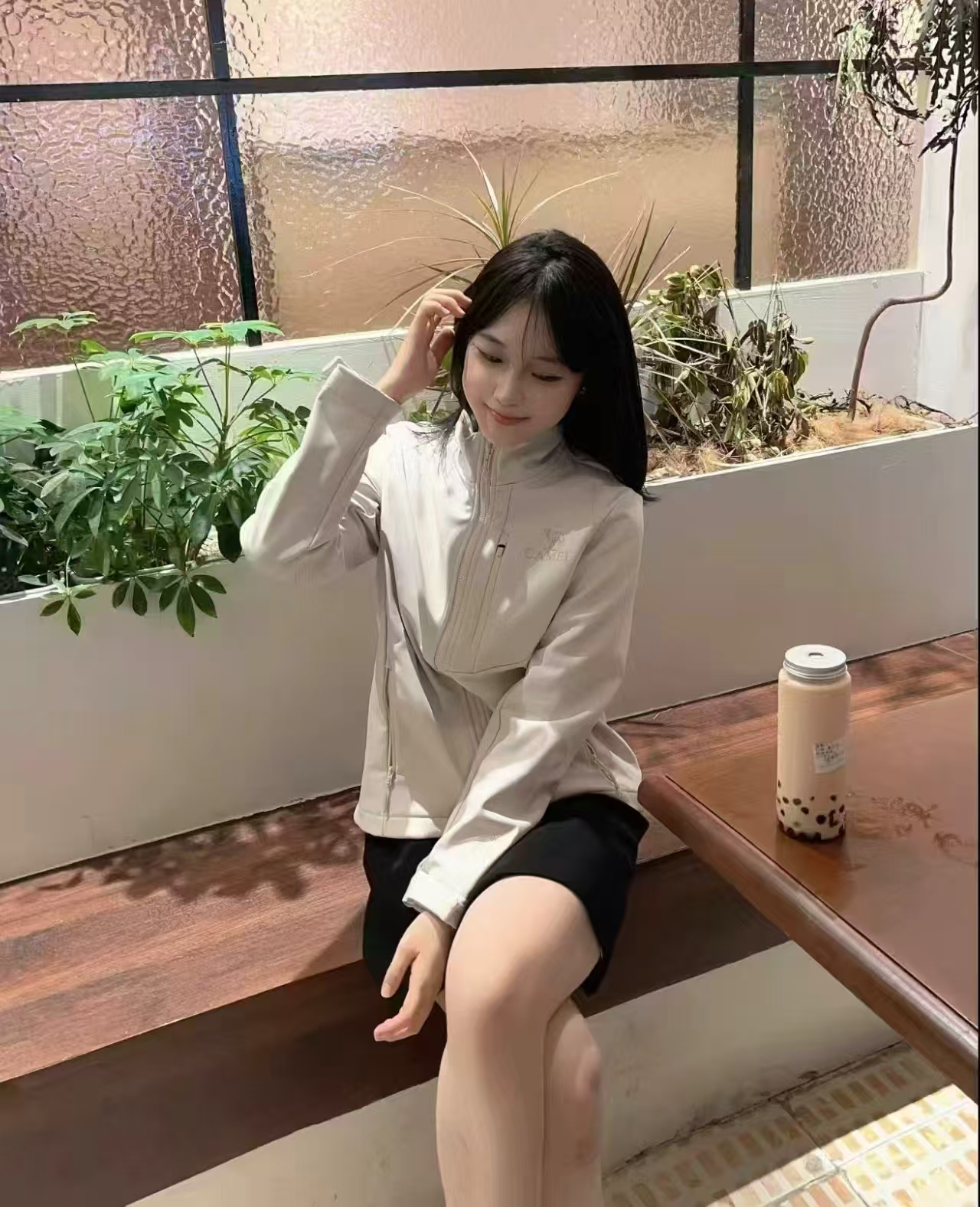 骆驼女装软壳衣外套2026秋新款加绒防风防泼水抗静电冲锋内胆夹克 171元 - 折送网