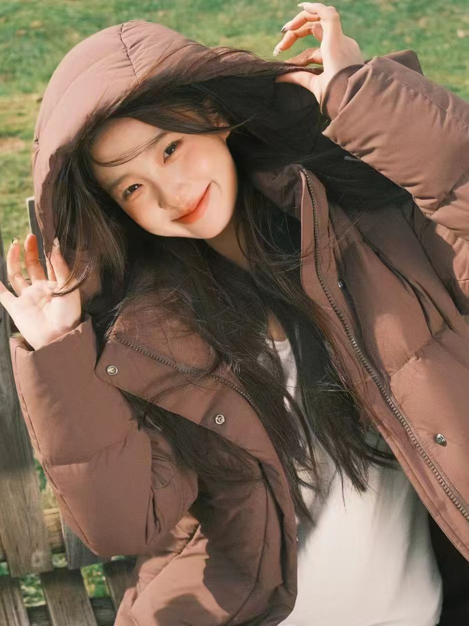 波司登冬季女经典都市休闲长款连帽羽绒服 396元 - 86线报
