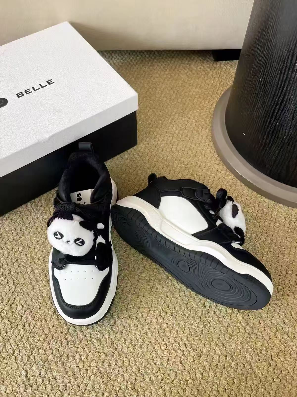 百丽卡皮熊兔子高帮加绒板鞋儿童女新款休闲小白鞋51730D85 109元 - 86线报