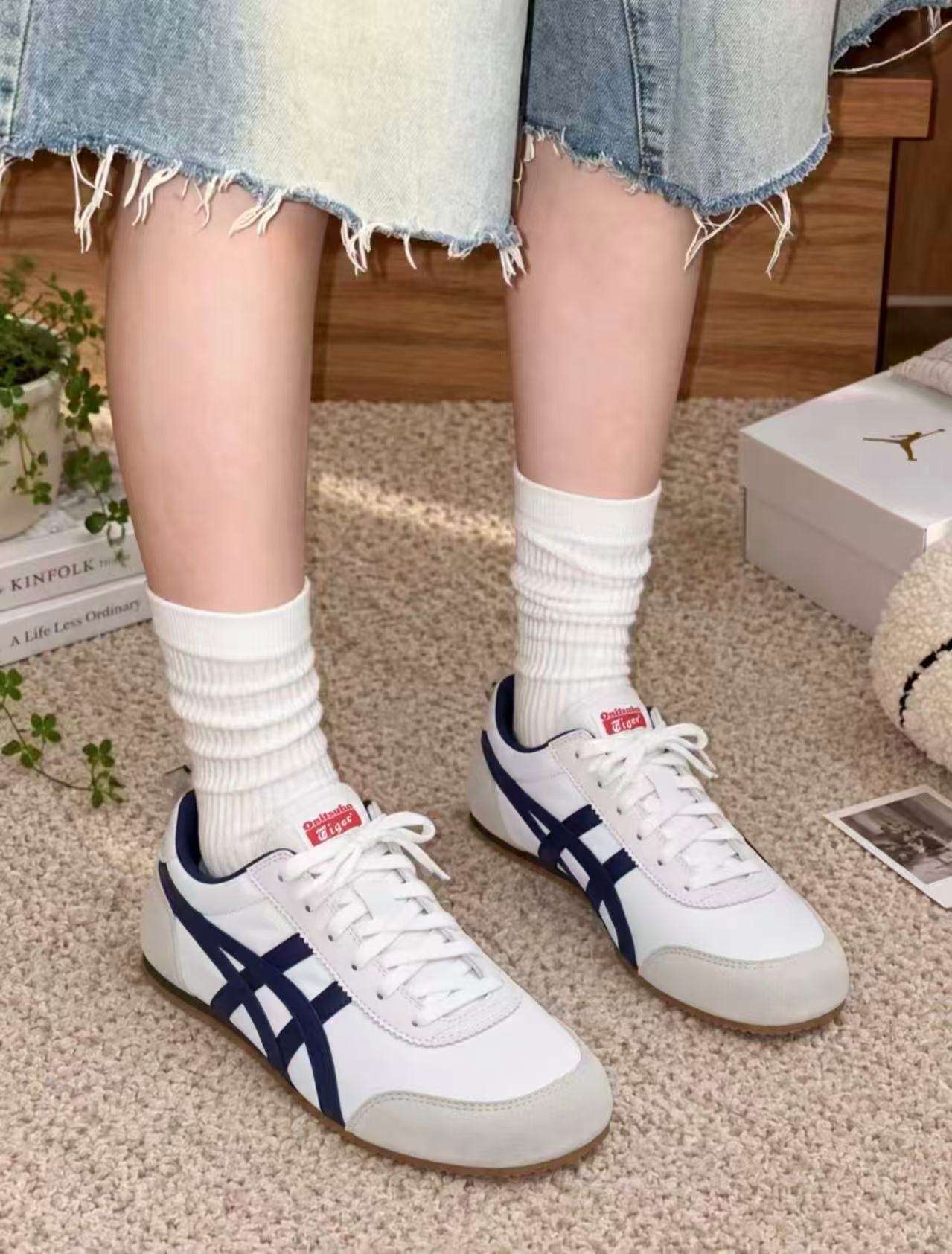 Onitsuka Tiger鬼塚虎TRACK 338.3元 - 86线报