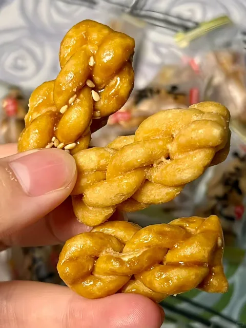 比比赞红糖小麻花椒盐网红零食单独包装休闲食品小吃饼干整箱批发 图片 4