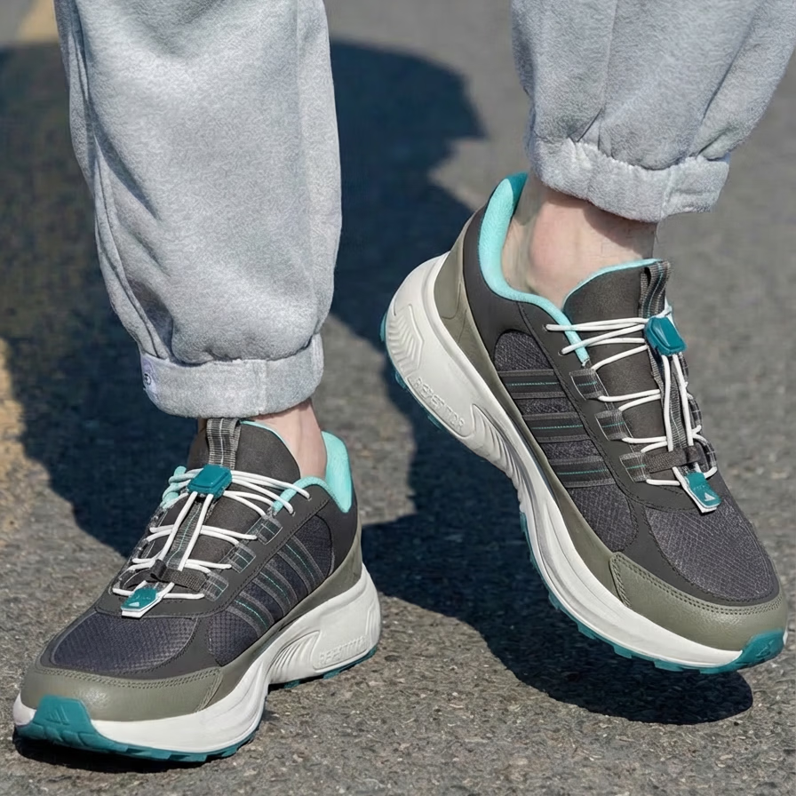adidas舒适男士跑步鞋 186.15元 - 线报酷