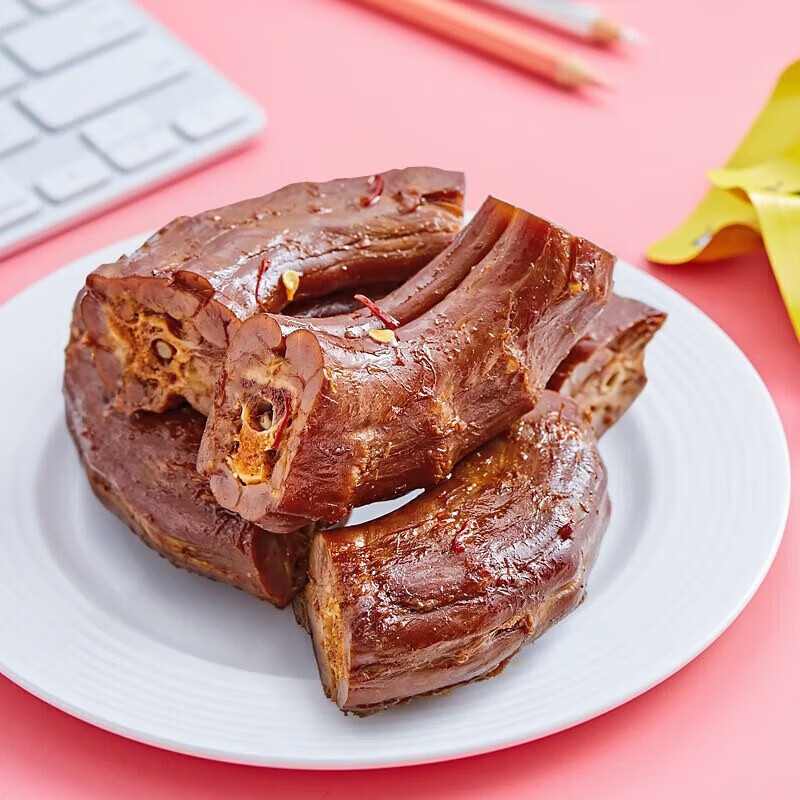 周黑鸭甜辣味卤鸭脖锁骨鸭翅混合装解馋鸭肉小零食甜辣味鸭脖15g 1.69元 - 86线报