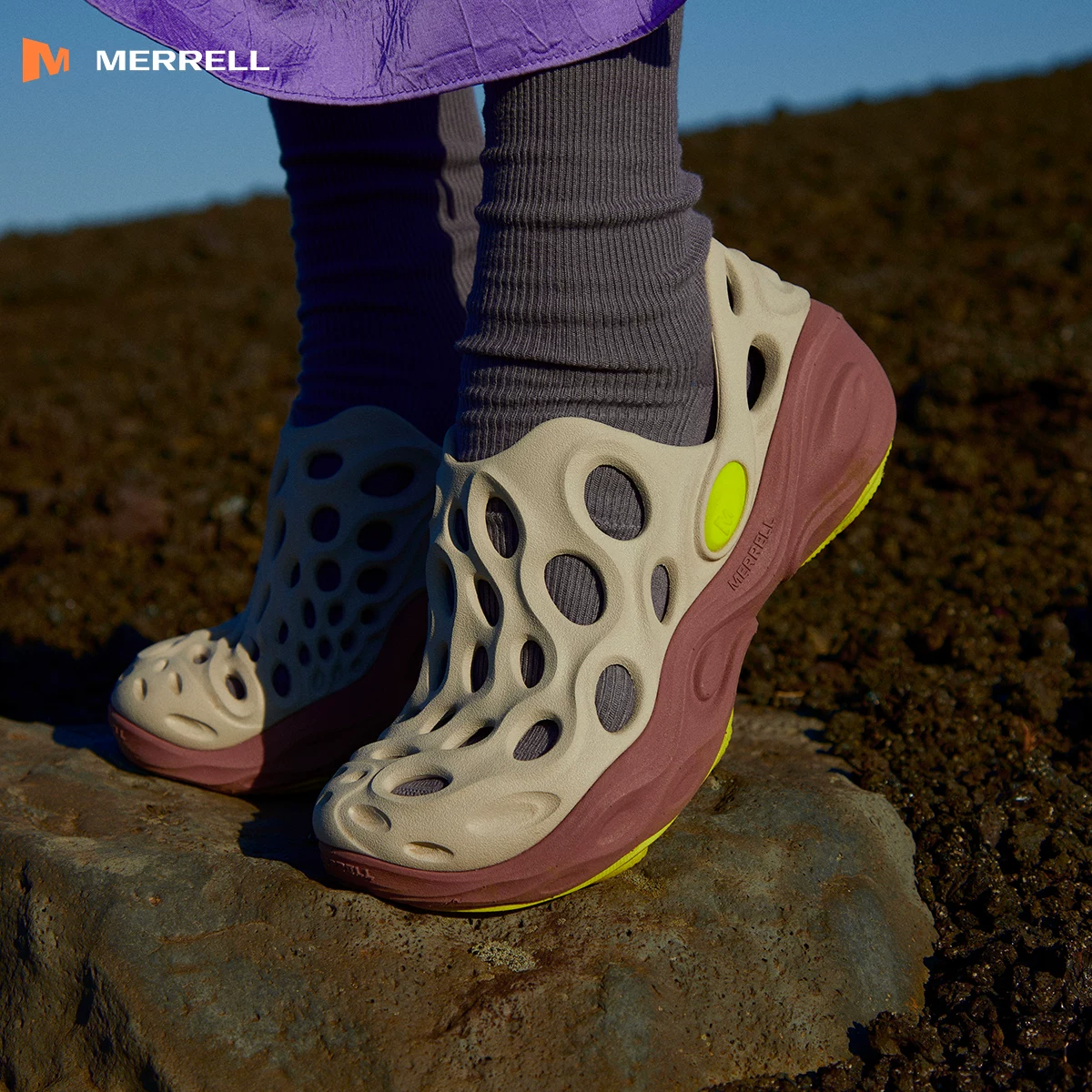MERRELL毒液3男女同款厚底洞洞鞋 241.6元 - 86线报