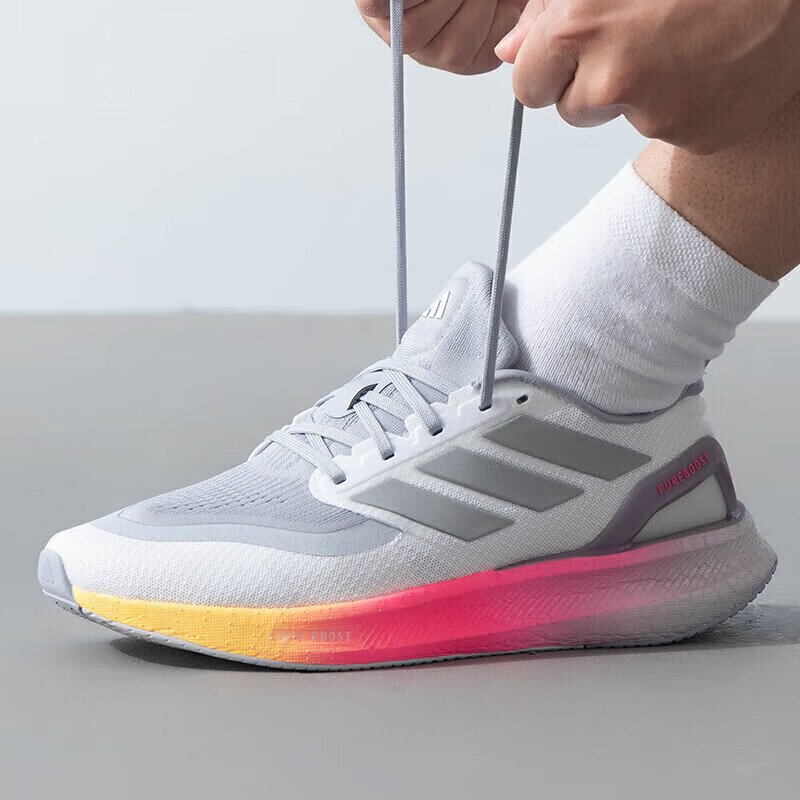 adidas pureboost5男女同款缓震跑鞋 IE8463 298元 - 86线报