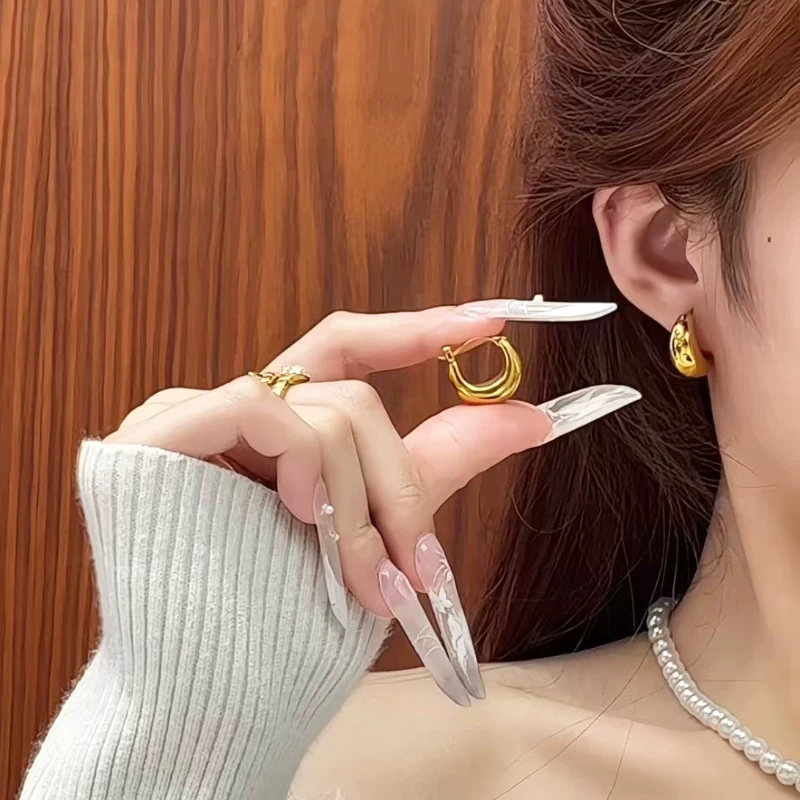 微奢妙珠足金耳圈TV4512g 2281元 - 86线报