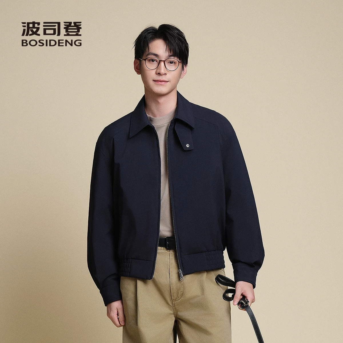 波司登情侣款男士羽绒服B250135333 439元 - 86线报