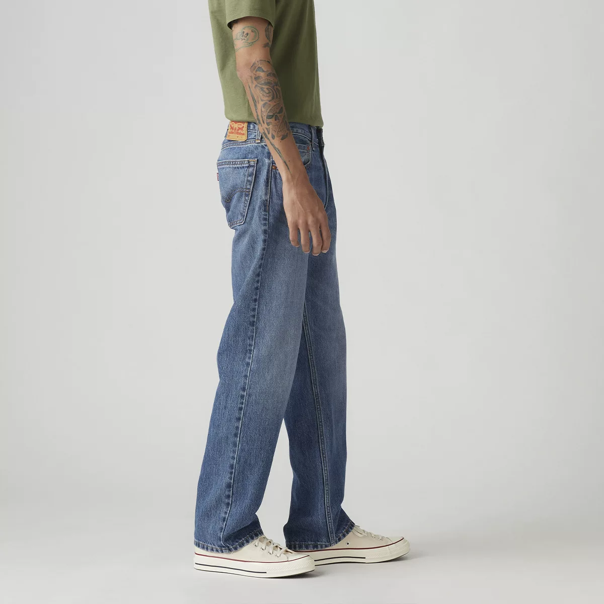 Levi's男士牛仔裤A7223-0011 293.2元 - 86线报