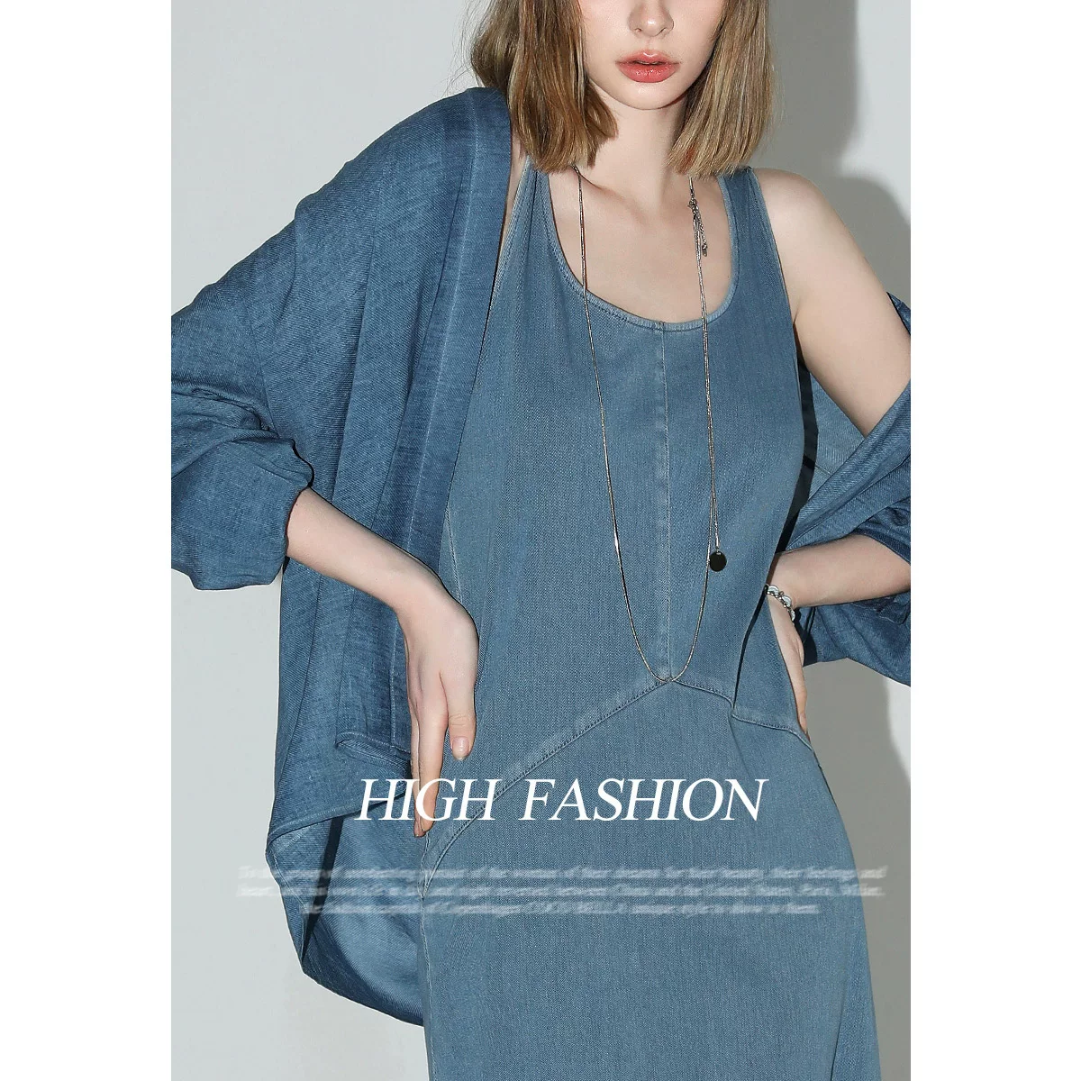 COCOBELLA女士牛仔连衣裙 264元 - 86线报
