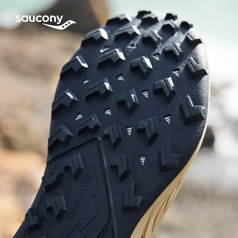 saucony游隼15男款户外越野跑鞋 456.1元 - 86线报