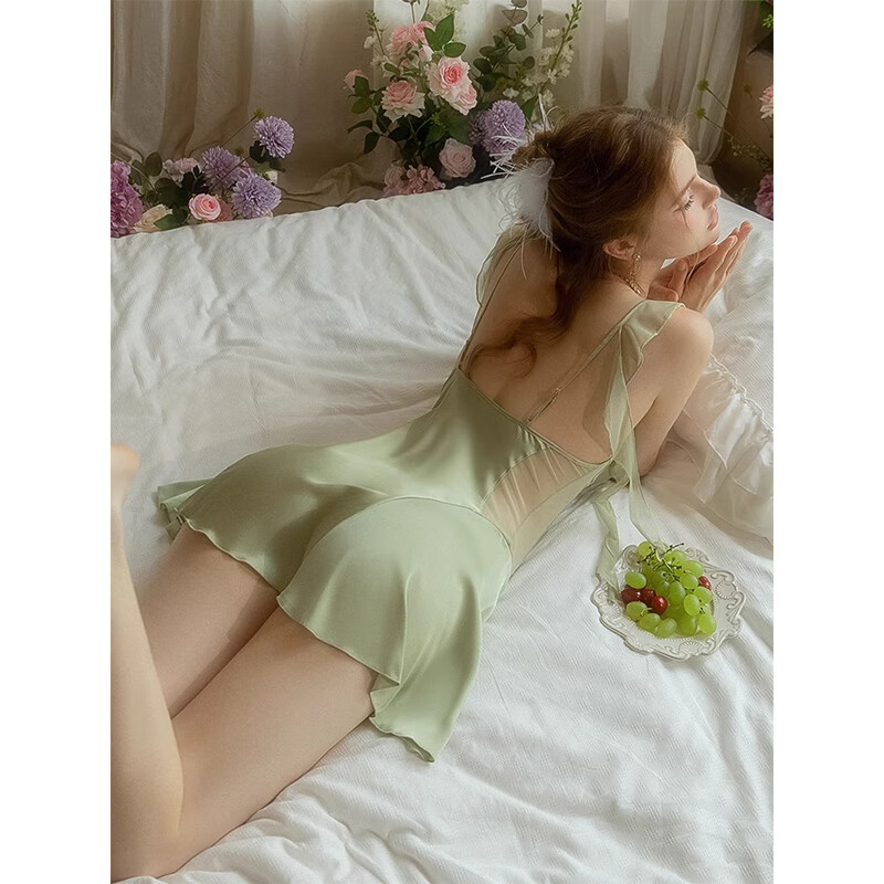 莫代尔纯欲性感带胸垫冰丝吊带睡衣 34.95元 - 86线报 莫代尔纯欲性感带胸垫冰丝吊带睡衣 34.95元 - 86线报