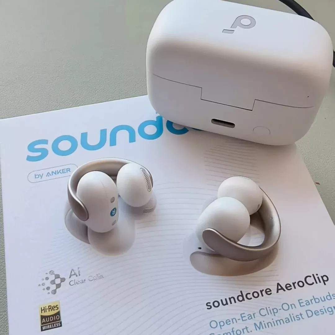 SoundCore AeroClip 挂耳式耳夹式蓝牙耳机 496.78元 - 86线报 SoundCore AeroClip 挂耳式耳夹式蓝牙耳机 496.78元 - 86线报
